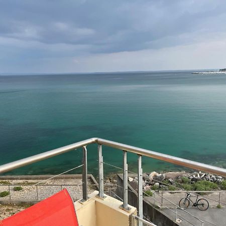 Appartement Cosy Les Pieds Dans L'Eau, Vue Mer Exceptionnelle 크로종 외부 사진